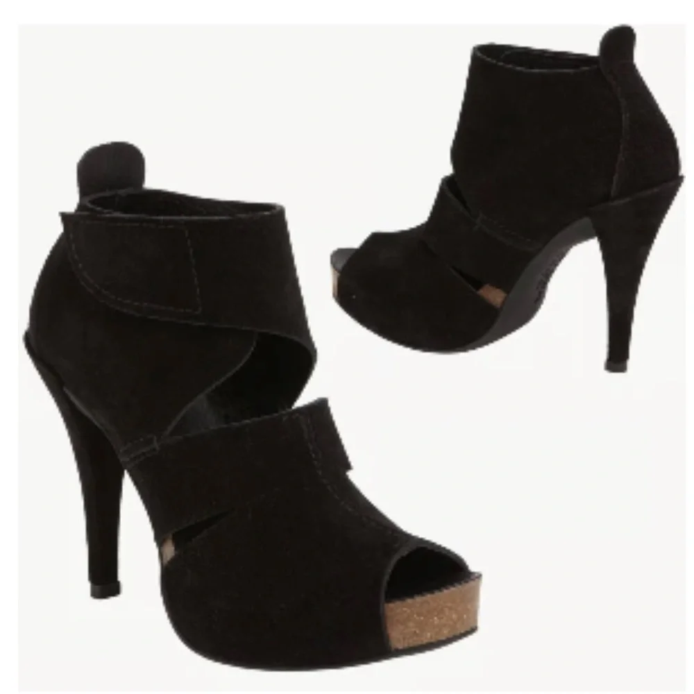 Pedro Garcia Charlie Women's Black Suede Peep Toe Cut Out Booties Size 40 1/2 - Picture 2 of 9
